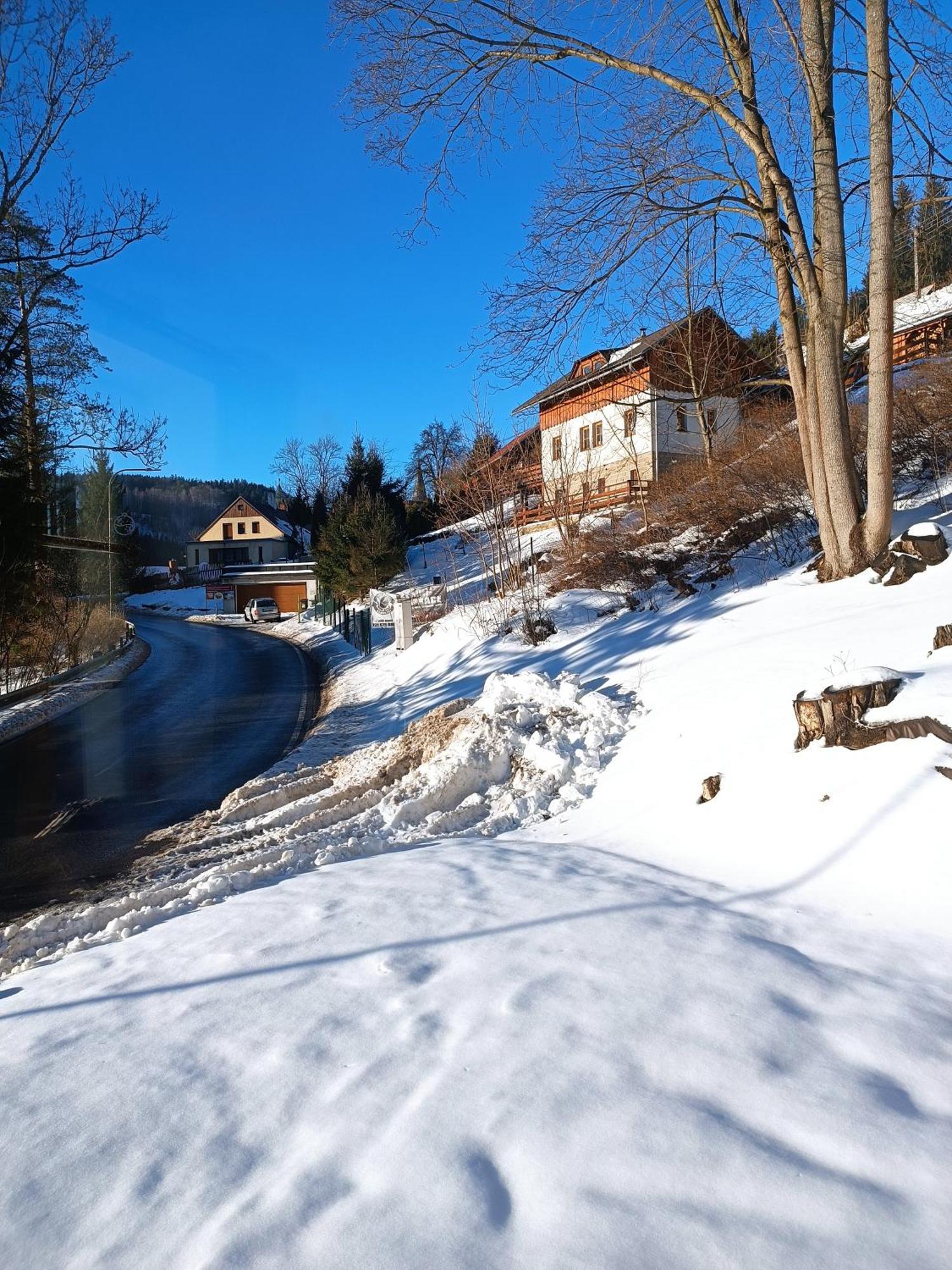 Apartman Na Mechu Janov nad Nisou Exterior foto